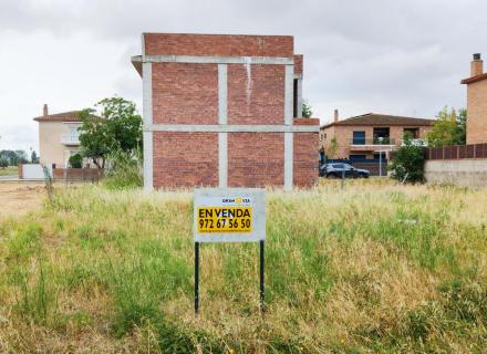 Solar edificable en venta