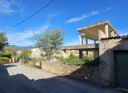 Parcela en venta dentro del pueblo