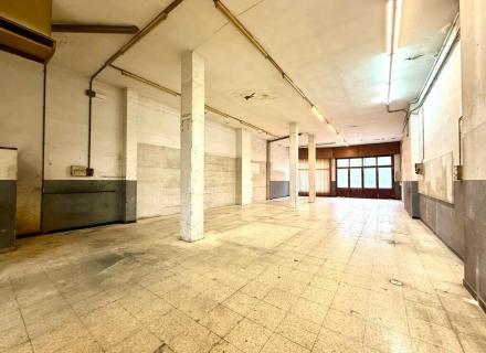 Figueres. local comercial + sótano en venta (c/empordà).