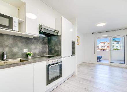 Planta baja en empuriabrava con vistas al canal