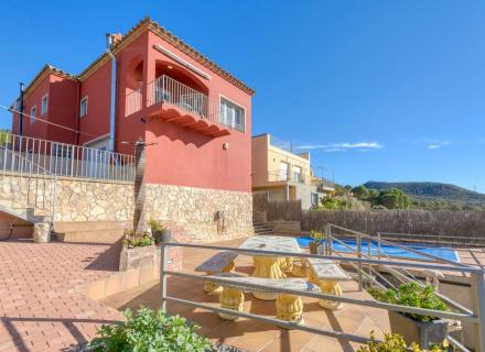 Casa en venda amb piscina a vilajuïga