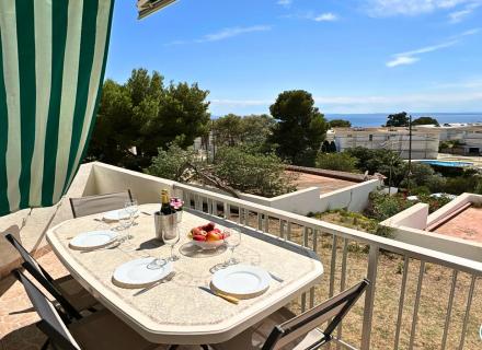 Exclusiu apartament de 2 habitacions a la prestigiosa zona de l’almadrava – roses