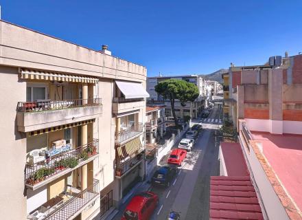 última planta sin vecinos arriba, a un paso del mar