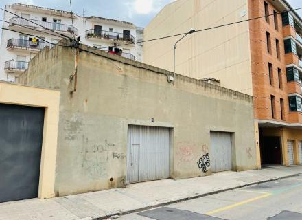 Terreno edificable en creu de la ma