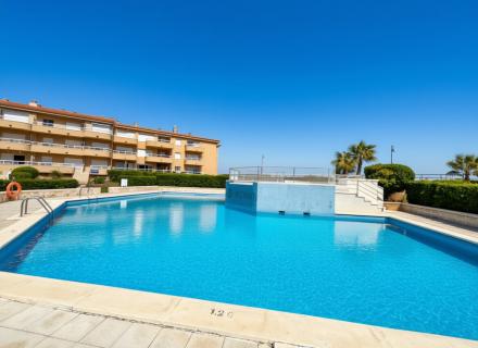 Piso en primera línea de mar en l’estartit – zona griells