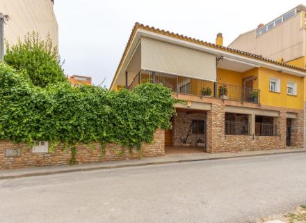 Magnifica casa a la vila de llançà