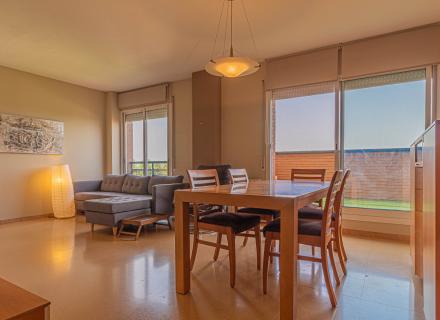 ¿buscas un piso con terraza, luz natural y vistas en figueres?