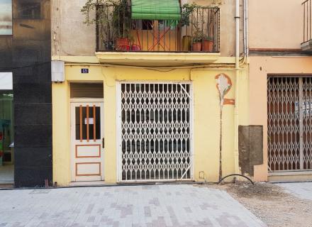 Local comercial en venta c/peralada