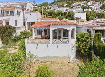 Villa individuelle avec vue mer, licence touristique et jardin fruitier