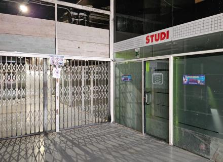 Local comercial en venta en la calle sant llàtzer de figueres