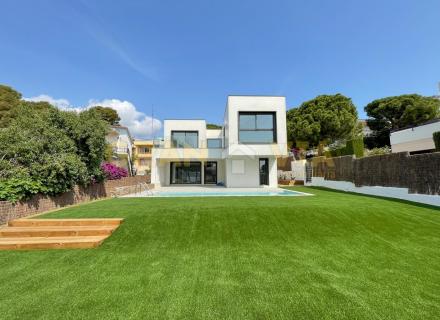 Magnifica casa de nueva construcción