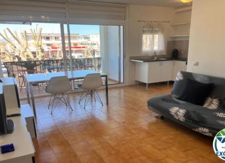 Gran reserva encantador apartament d’1 dormitori amb terrassa en complex amb piscines i jardins