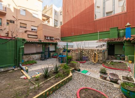 Planta baja con jardín y piscina privada en llançà – ideal inversión o segunda residencia