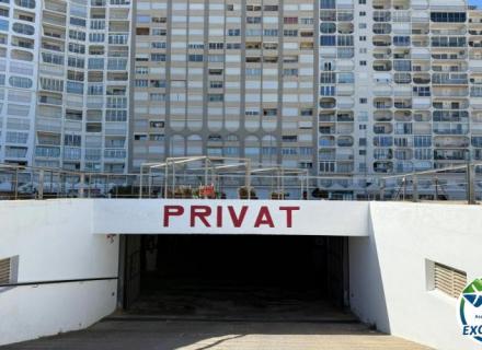 Place de parking avec cave en première ligne de mer – delta muga, empuriabrava