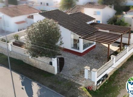 Charmante maison entièrement rénovée dans le quartier résidentiel de carlit – empuriabrava