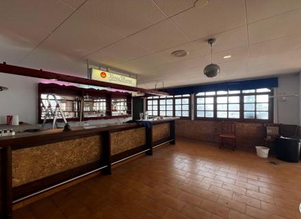 à vendre : local avec terrasse et vue mer à santa margarita (roses)