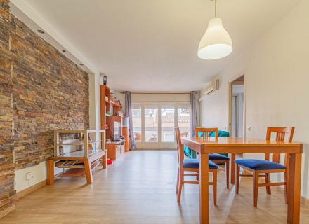 ¿estás en la búsqueda de un piso en pleno centro de figueres?