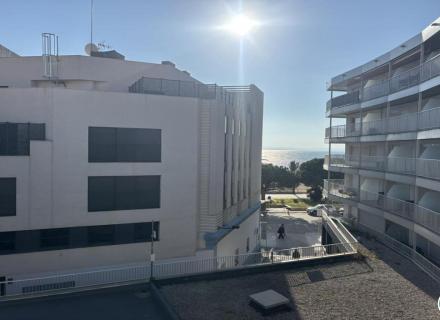 Magnífico apartamento reformado con licencia turística y vistas al mar
