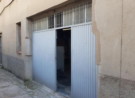 Magatzem garatge en venda c/oliva
