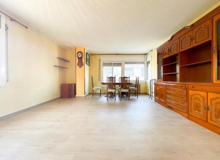 Piso en venta c/angel