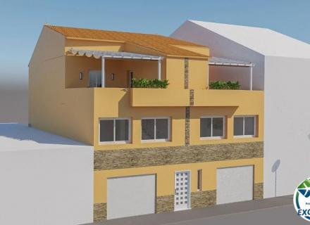 Construisez votre nouvelle maison dans un village rustique à seulement quelques minutes de la plage !