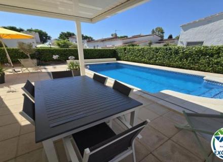 Casa de una sola planta con licencia t. - sector montseny