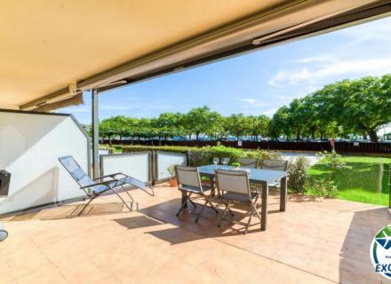 Appartement en rez-de-chaussée en première ligne de mer – quartier salatar