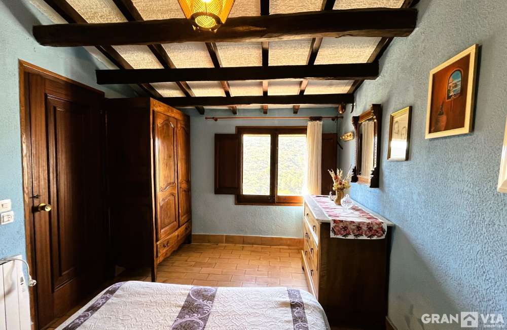 5bed5530cf68d6a6b227cf37c0010e91.jpg