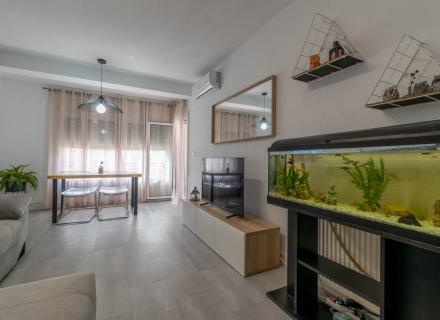 Apartamento completamente reformado en el centro de llançà.