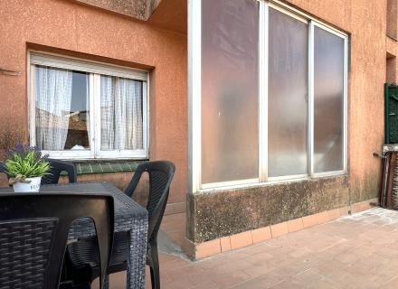 Piso de dos habitaciones con terraza en sant pere pescador