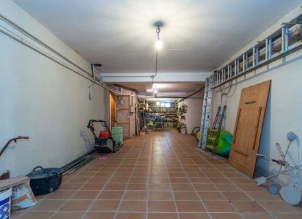 50ef641b2d9de28488922e548bf5fcb8.jpg