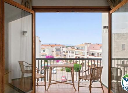 Royal marine appartement d’une chambre avec terrasse à rénover et fort potentiel