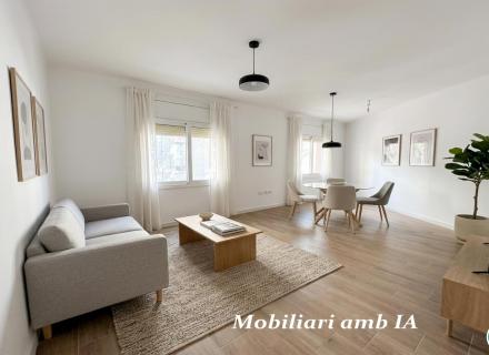 Appartement rénové avec ascenseur, à 500 m de la plage et à côté de la gare renfe