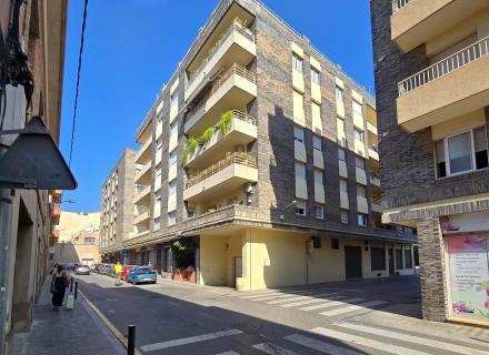 Oportunidad plaza de aparcamiento en venta en el centro de figueres
