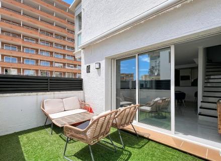 Maison avec amarre 8x3 à santa margarita – roses
