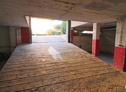 Place de parking en gran reserva au sous-sol du bâtiment