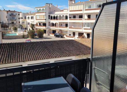 Empuriabrava - poblat tipic: appartement rénové en vente