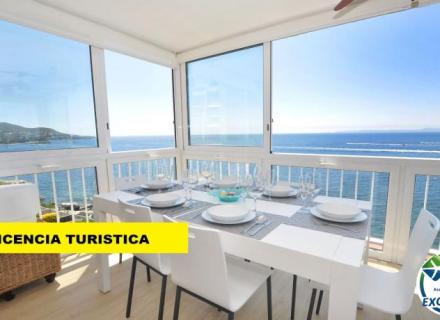 Superbe appartement vue mer panoramique, rénové, parking inclus. un incontournable!