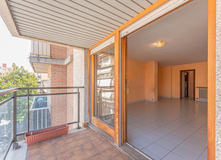 Vous recherchez un appartement spacieux, lumineux et en plein cœur de figueres ? cette opportunité est faite pour vous.