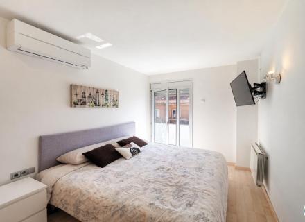 Dúplex ático con gran terraza en el centro de roses