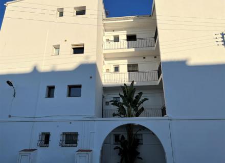 Apartament a l'escala, zona riells